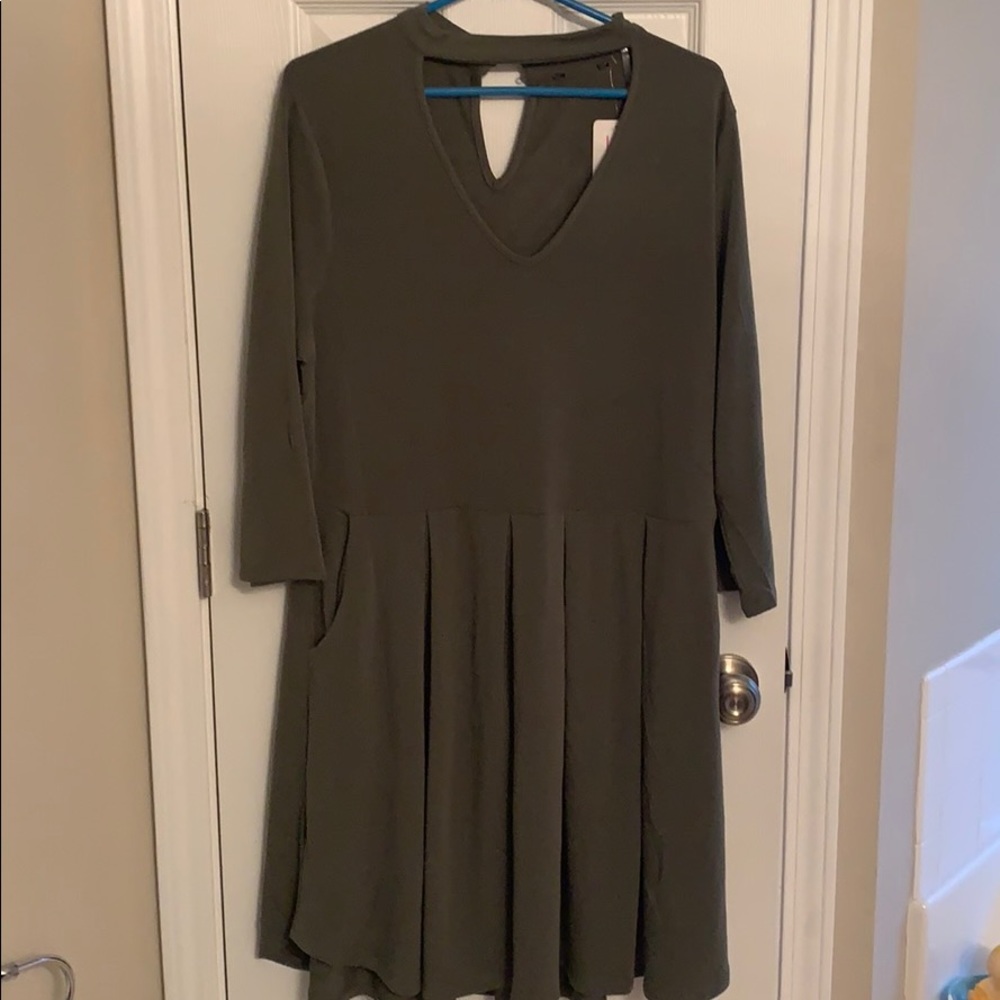 Boutique style pleated dress